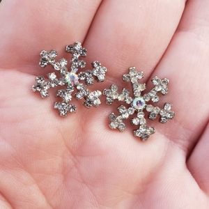 Mid-century Clear and Arora Borealis Rhinestone Snowflake Earrings!